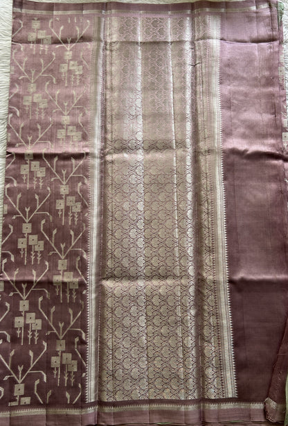 Dupion Silk Saree Lilac Colored Complemented with a Plain Border. - Sampradaya Designer Studio