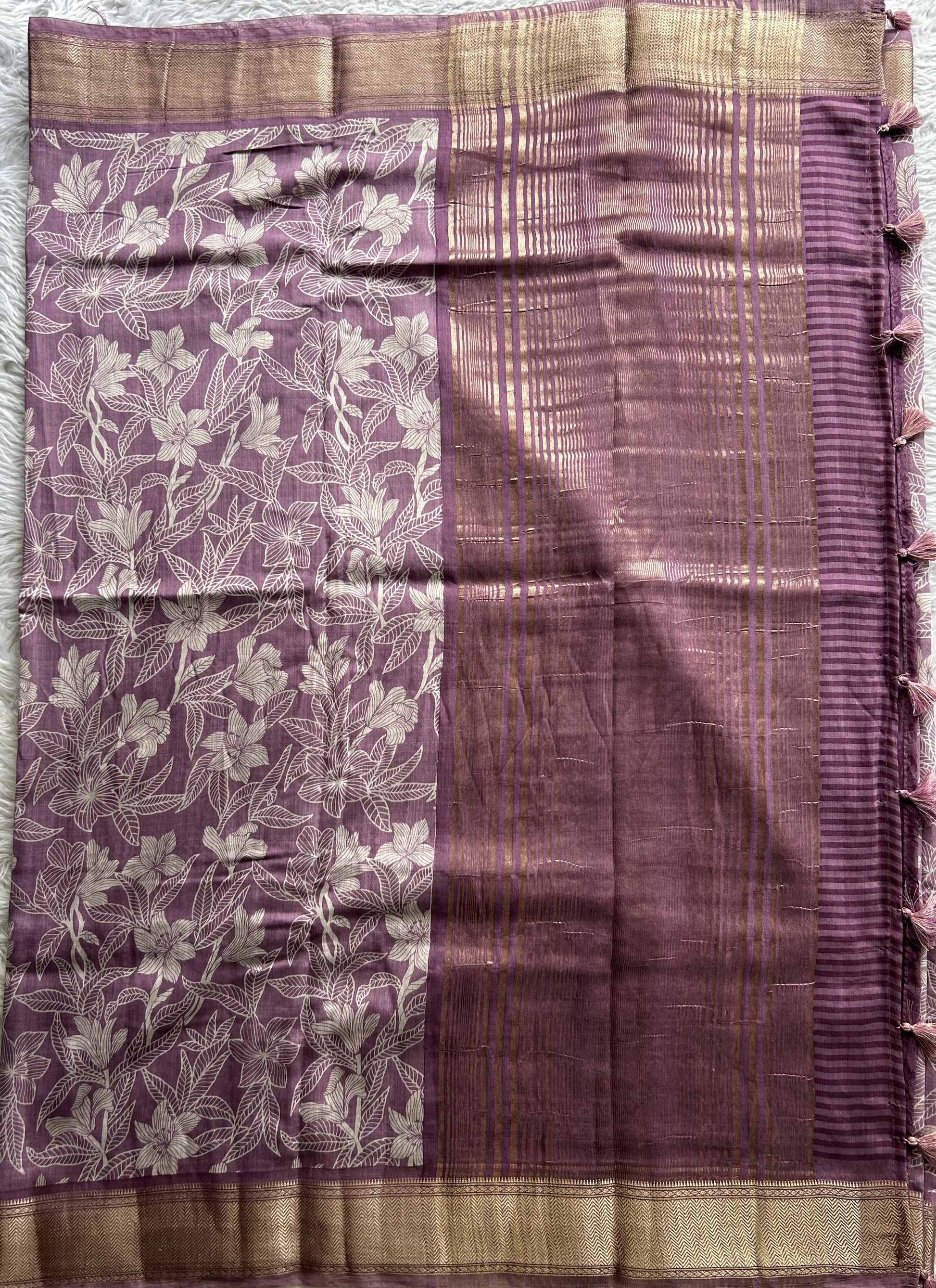 Dola Crepe Saree Lavender Colored Complemented with a Zari Border. - Sampradaya Designer Studio