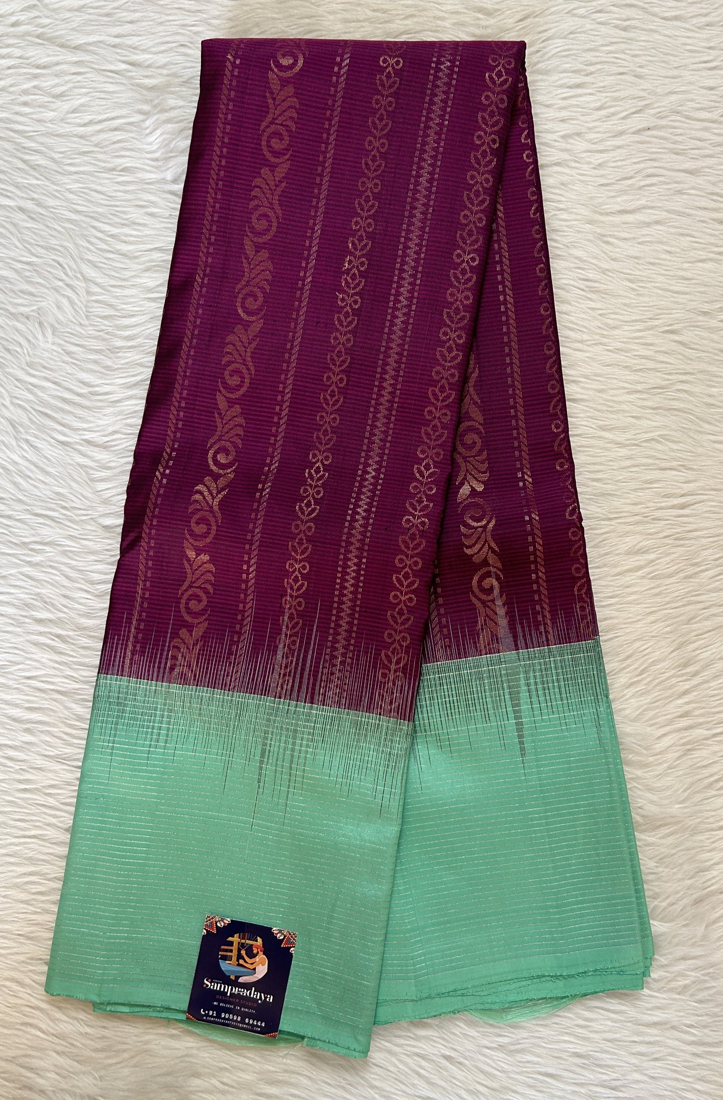 Kanjivaram Festive Silk Saree Purple colored Saree complemented with a Sea Green Color Zari Border. - Sampradaya Designer Studio