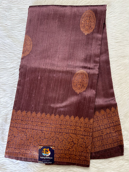 Banarasi Raw Silk Sarees Light Purple Colored Saree Complemented With a Intricate Weaving Border - Sampradaya Designer Studio