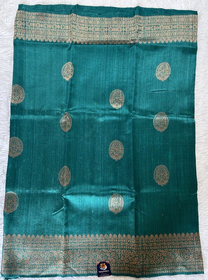 Banarasi Raw Silk Sarees Peacock Green Colored Saree Complemented With a Intricate Weaving Border - Sampradaya Designer Studio