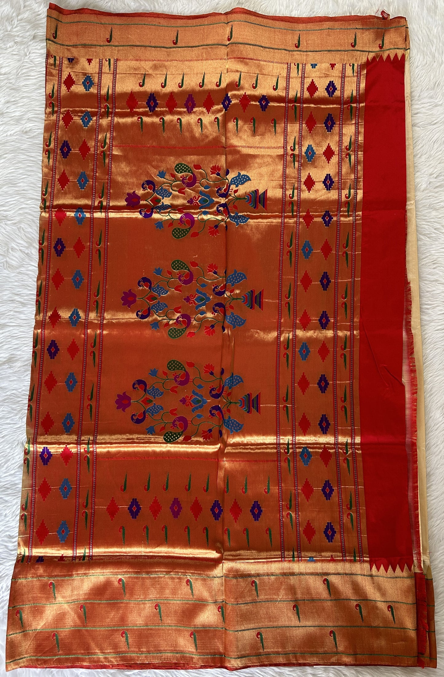 Paithani Silk Saree Cream Colored Saree Complemented With a Orange Colored Muniya Border - Sampradaya Designer Studio