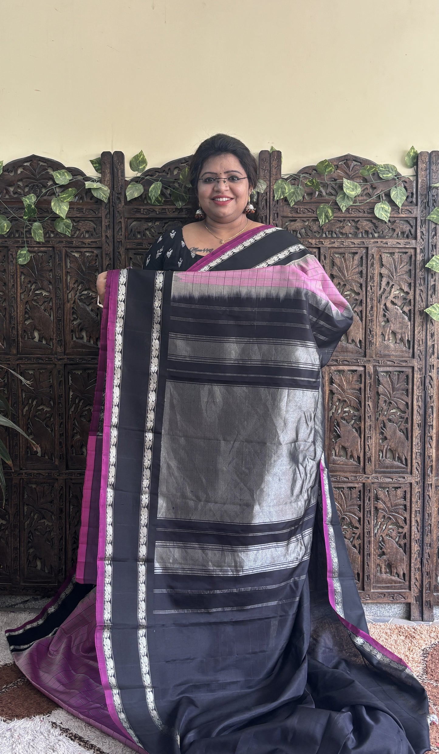 Gadwal Silk Saree Rose Pink Colored Complemented With a Black Zari Gap Border