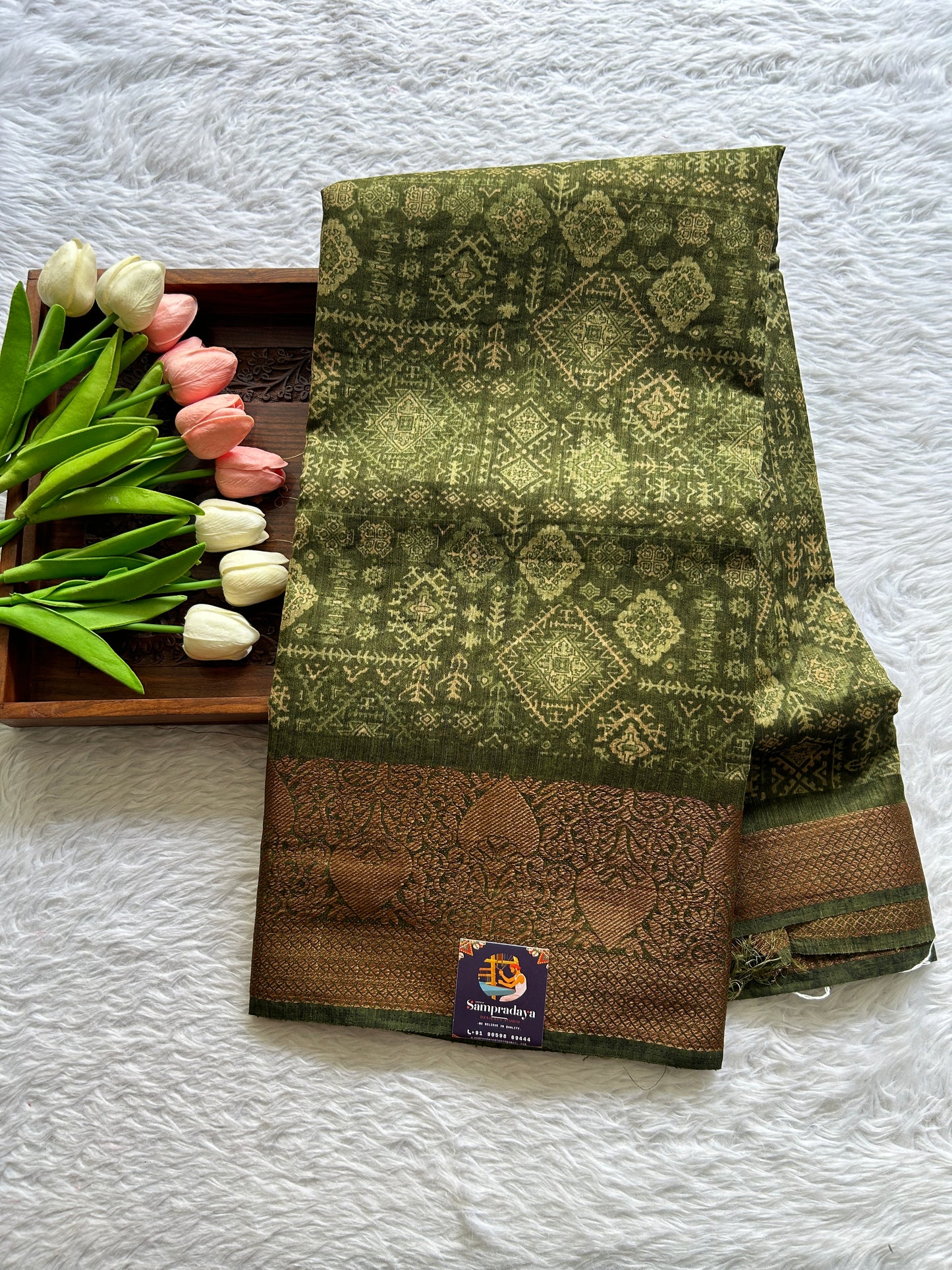 Maheshwari Chanderi Cotton Saree Dark Green Colored Complemented with a Zari Border. - Sampradaya Designer Studio