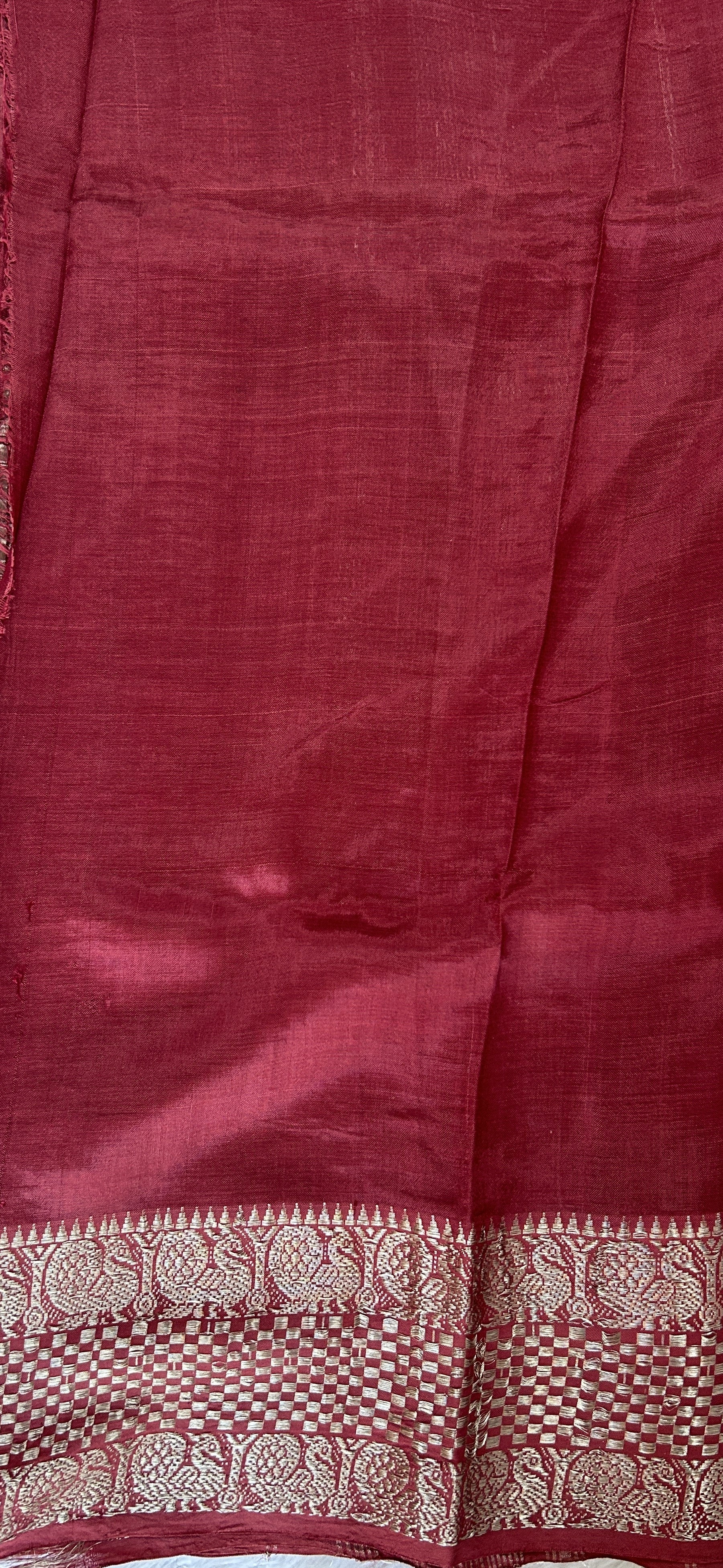 Mangalagiri Pattu Shibori Saree Purple and Maroon colored Saree complemented with a Mangalagiri Border - Sampradaya Designer Studio