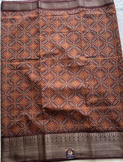 Maheshwari Chanderi Cotton Saree Brown Colored Complemented with a Zari Border. - Sampradaya Designer Studio