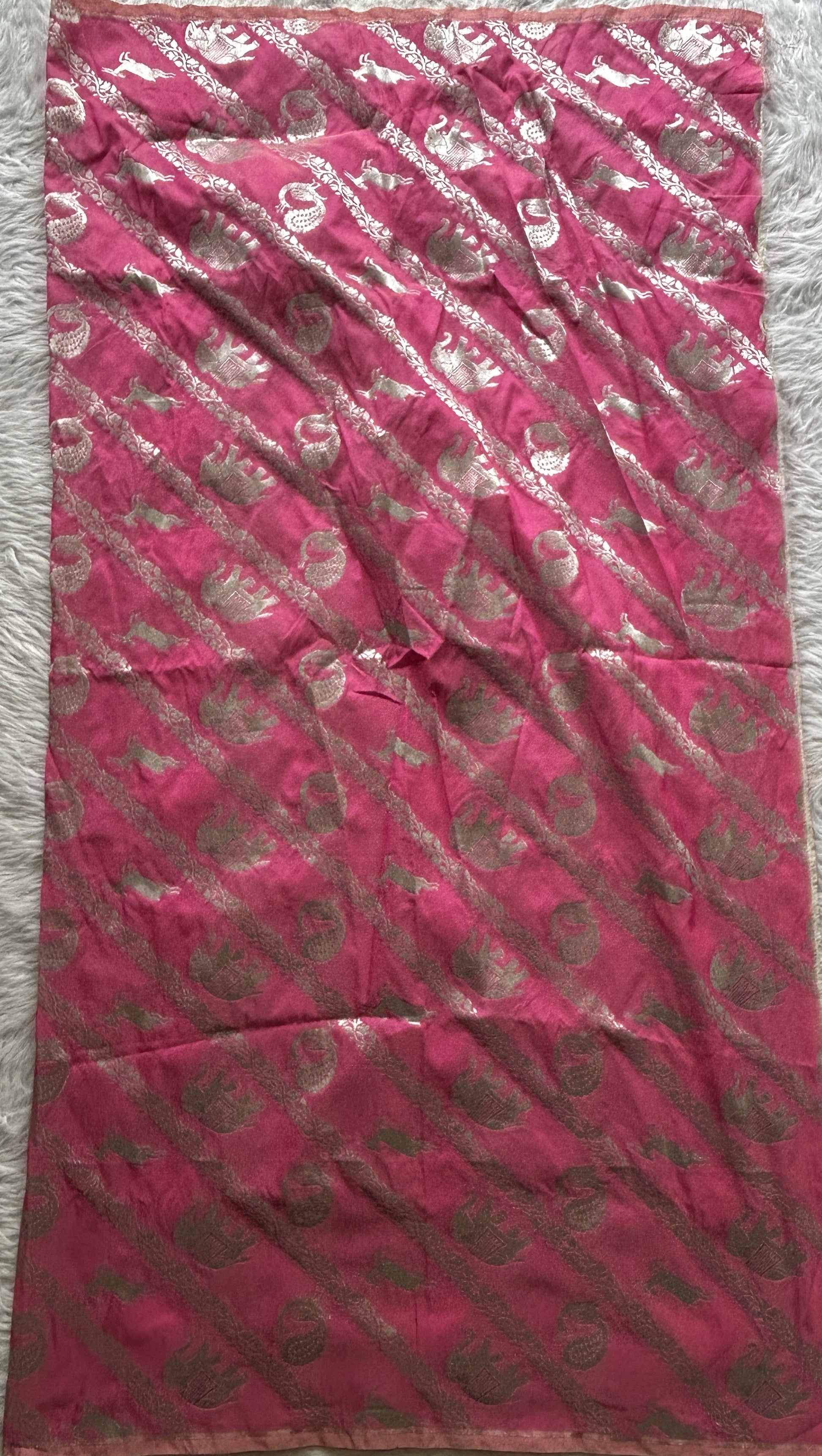 Banarasi Blouse Piece Light Pink Colored with a Zari Weaving. - Sampradaya Designer Studio