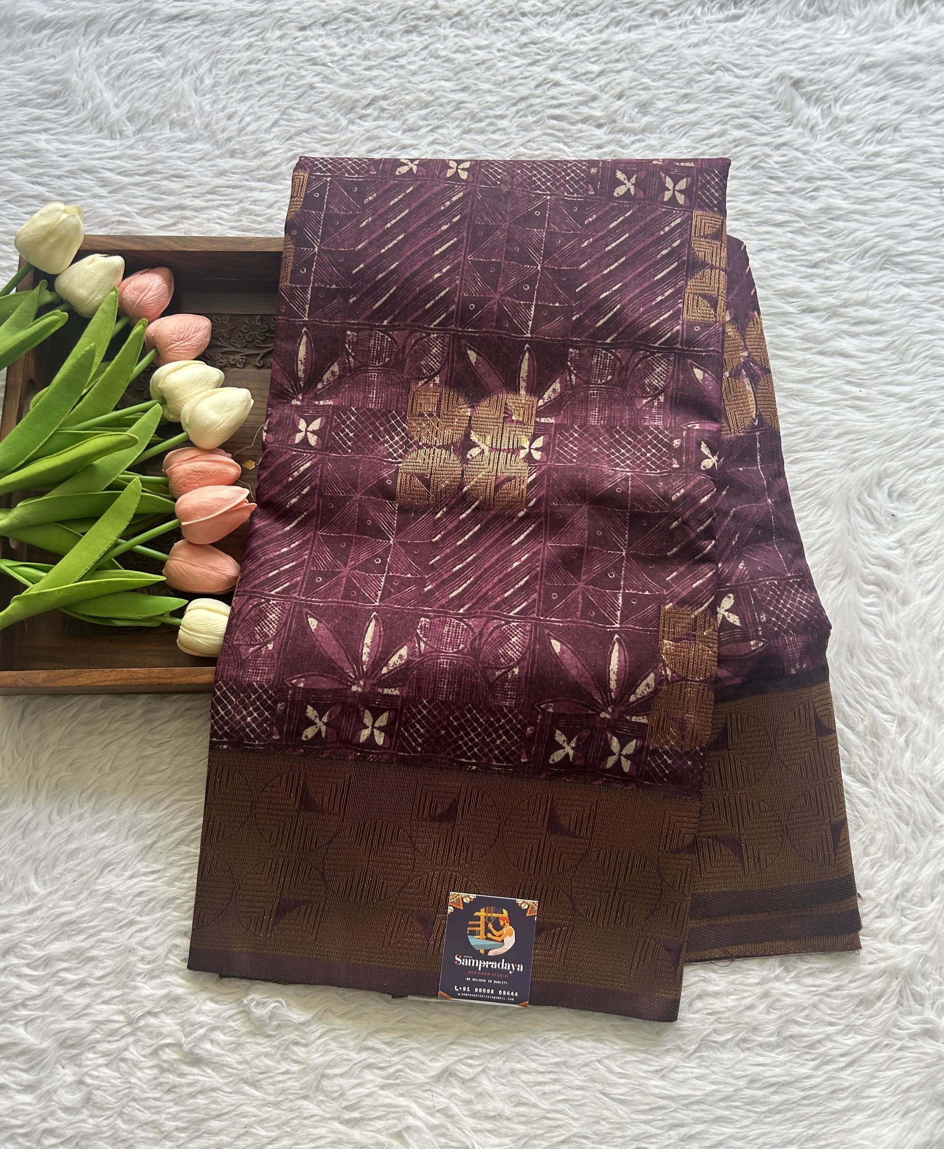 Maheshwari Chanderi Cotton Saree Purple Colored Complemented with a Zari Border. - Sampradaya Designer Studio