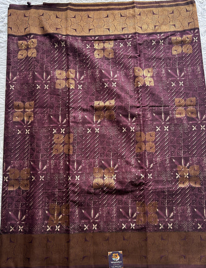 Maheshwari Chanderi Cotton Saree Purple Colored Complemented with a Zari Border. - Sampradaya Designer Studio