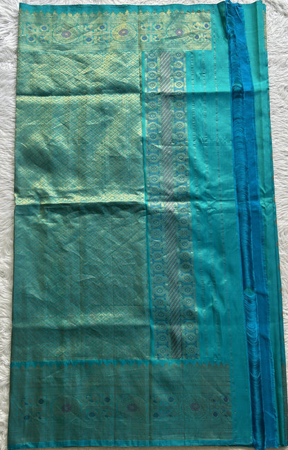 Gadwal Pattu Saree Sky Blue Colored Complemented With a Zari Border - Sampradaya Designer Studio