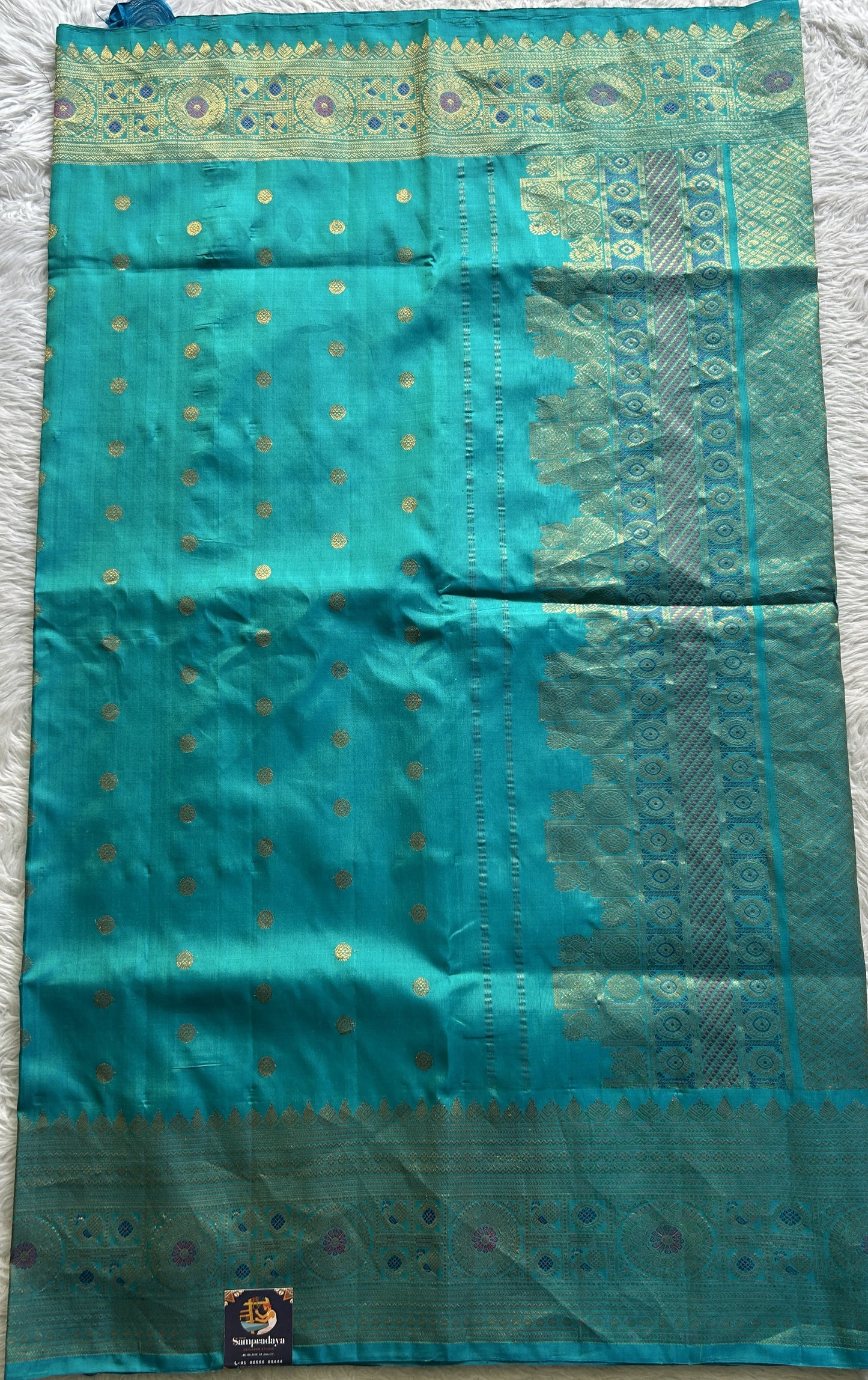 Gadwal Pattu Saree Sky Blue Colored Complemented With a Zari Border - Sampradaya Designer Studio