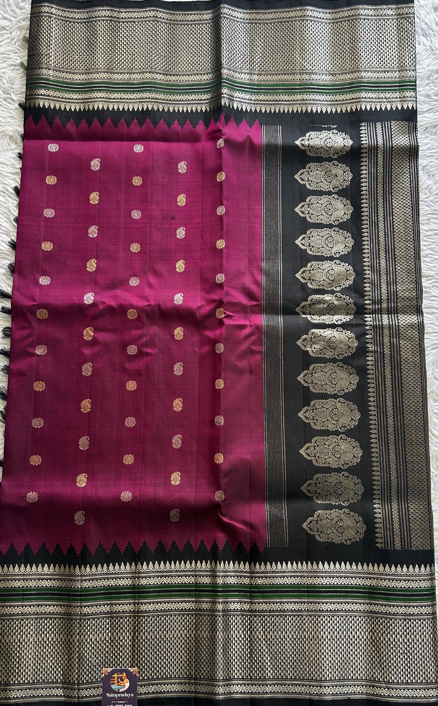 Gadwal Pattu Saree Dark Pink Colored Complemented With a Black Color Zari Border - Sampradaya Designer Studio