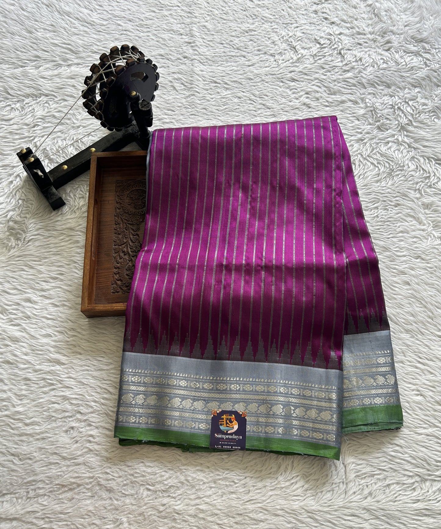 Gadwal Pattu Saree Dark Pink Colored Complemented With a Gray Color Zari Border - Sampradaya Designer Studio