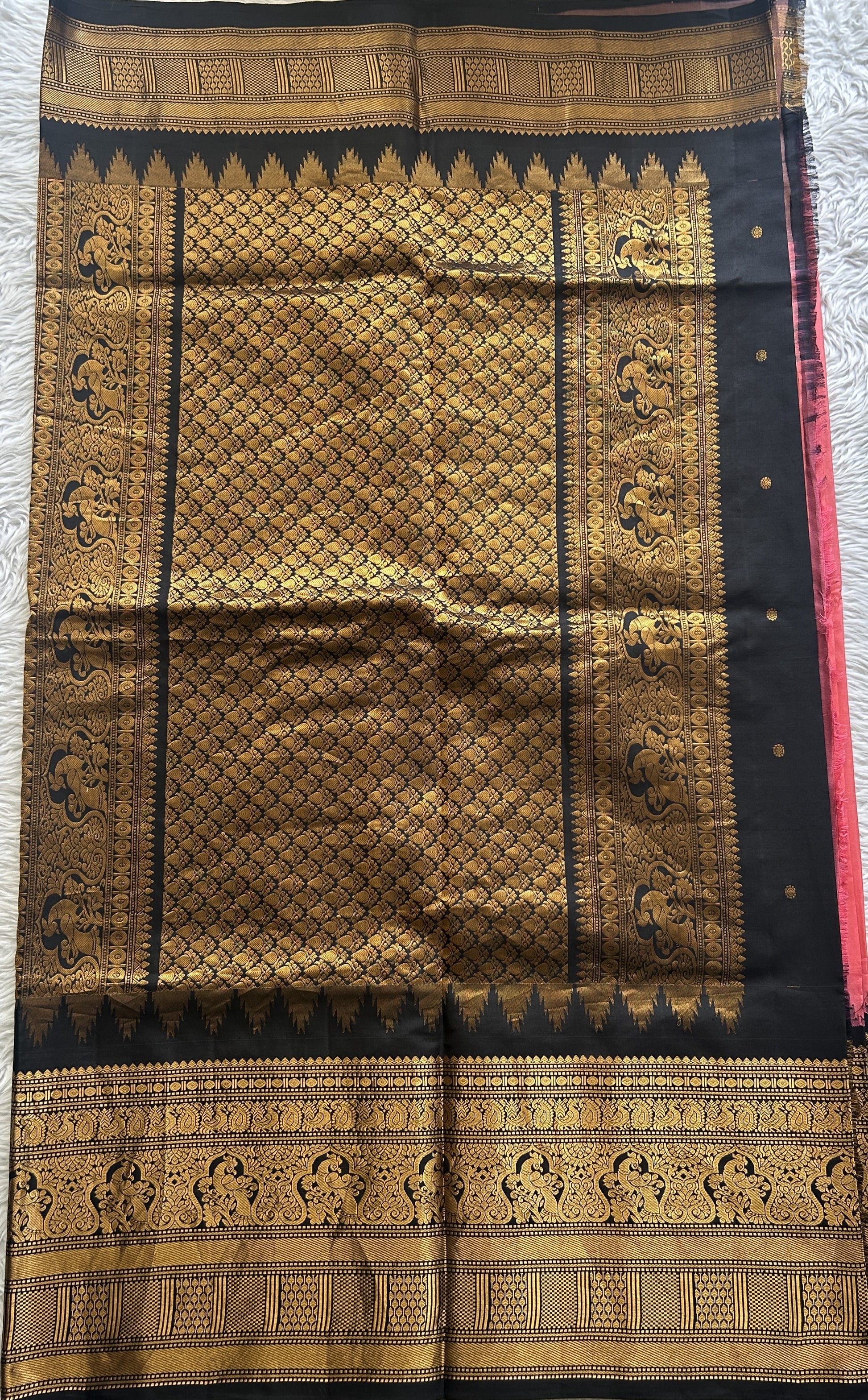 Gadwal Silk Saree Pink Colored complemented with a Black Color Zari Border. - Sampradaya Designer Studio