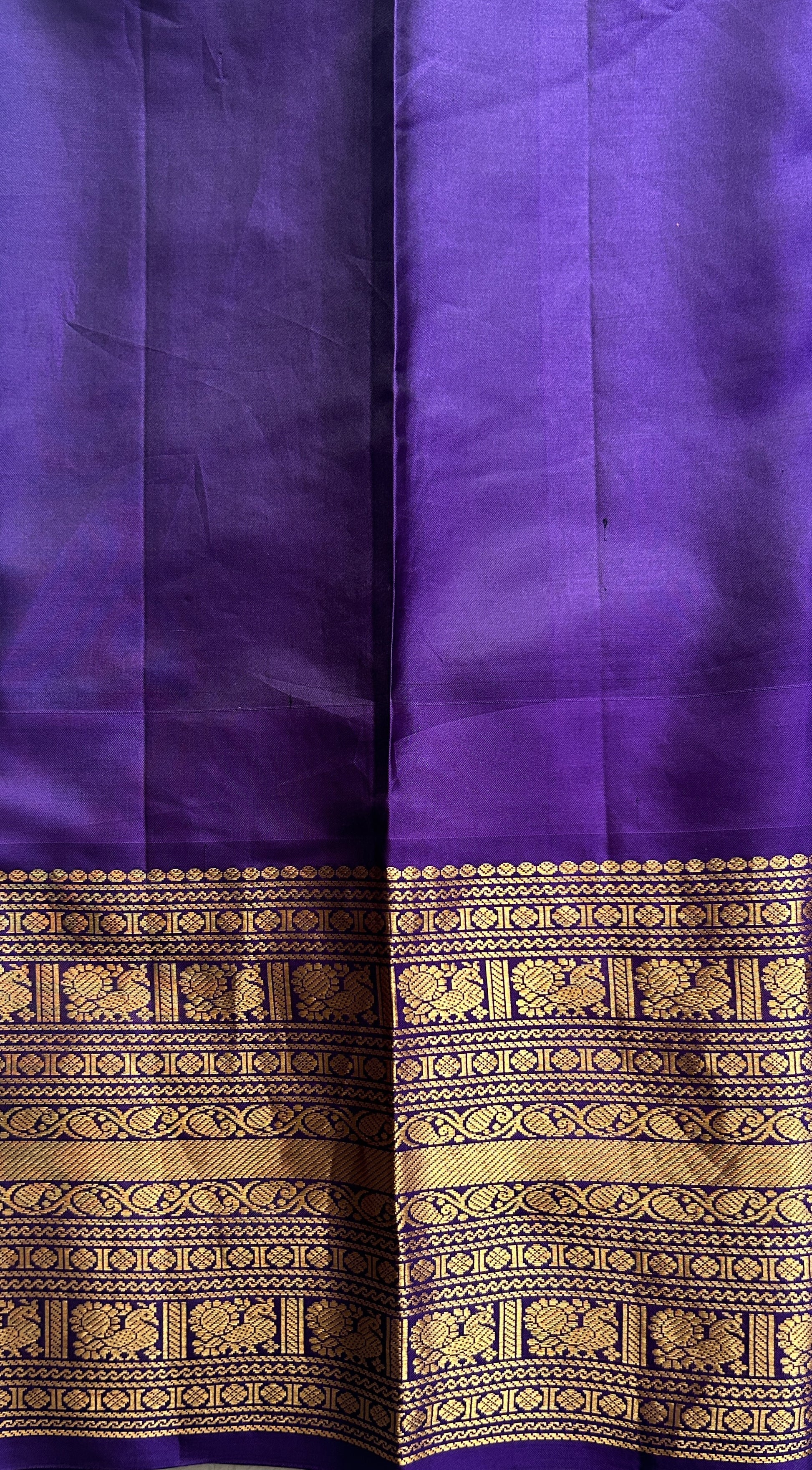 Gadwal Silk Saree Lavender Colored complemented with a Zari Border. - Sampradaya Designer Studio