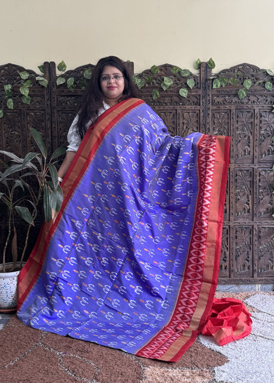 Ikkat Pattu Saree Lavender colored complemented with a Ikkat Zari border.