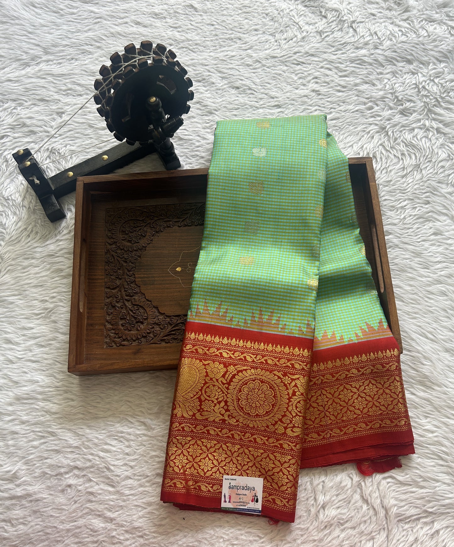 Gadwal Pattu Saree Light Green Colored Complemented With a Zari Border - Sampradaya Designer Studio