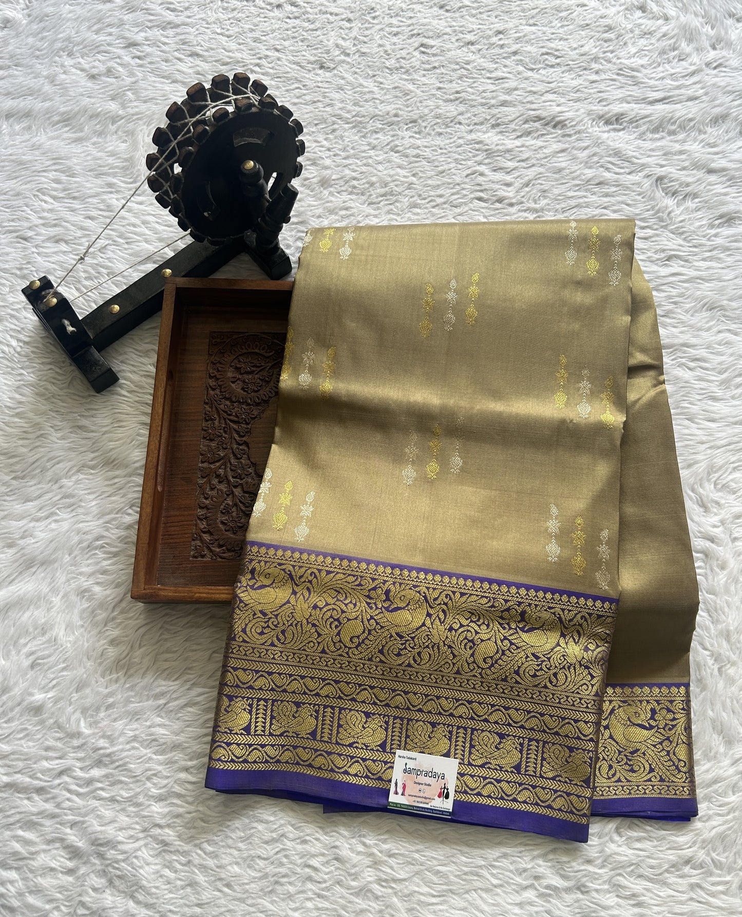 Venkatagiri Pattu Saree Olive Green Colored Complemented With a Zari Border.