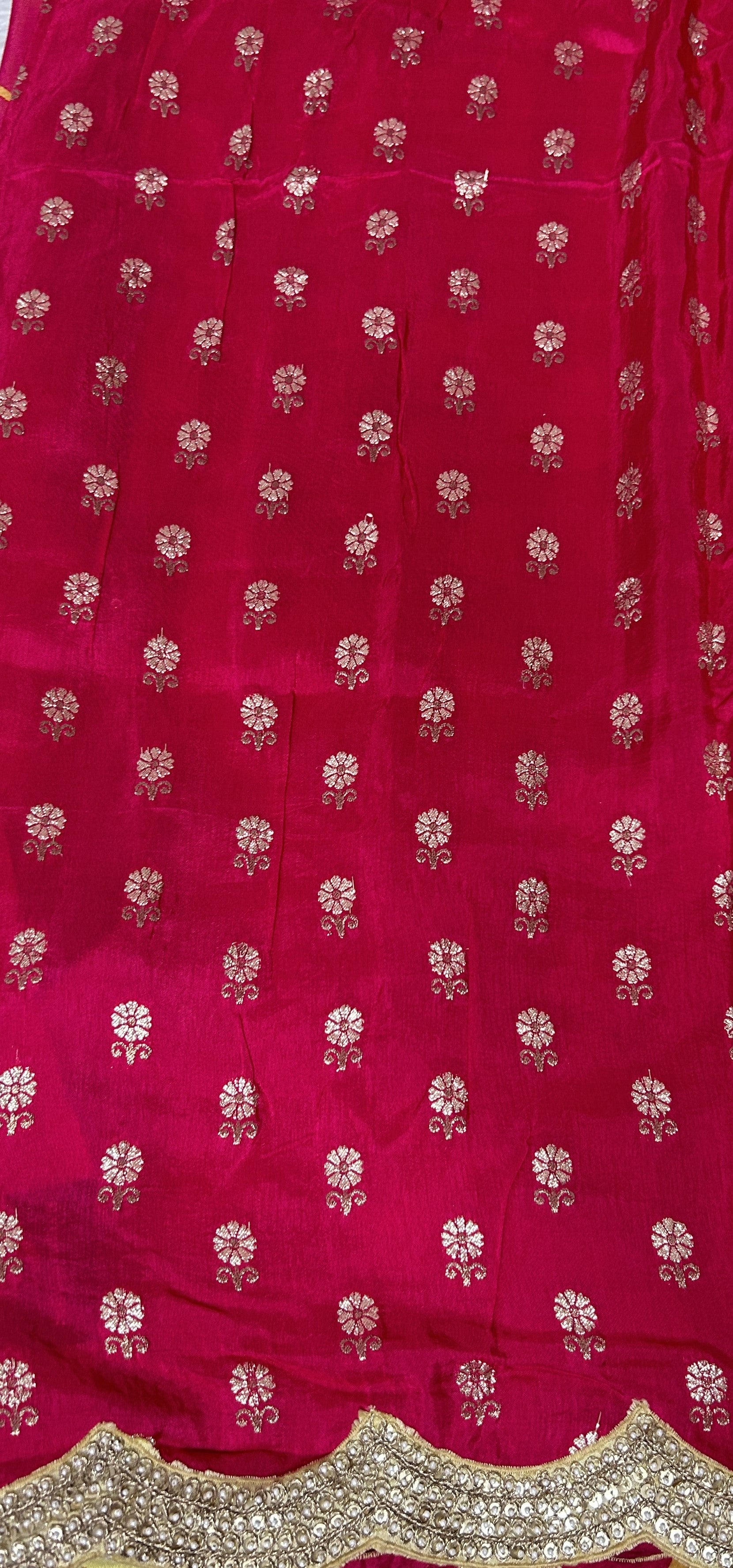 Chiffon Designer Saree Pink color complemented with a Borderless Saree. - Sampradaya Designer Studio