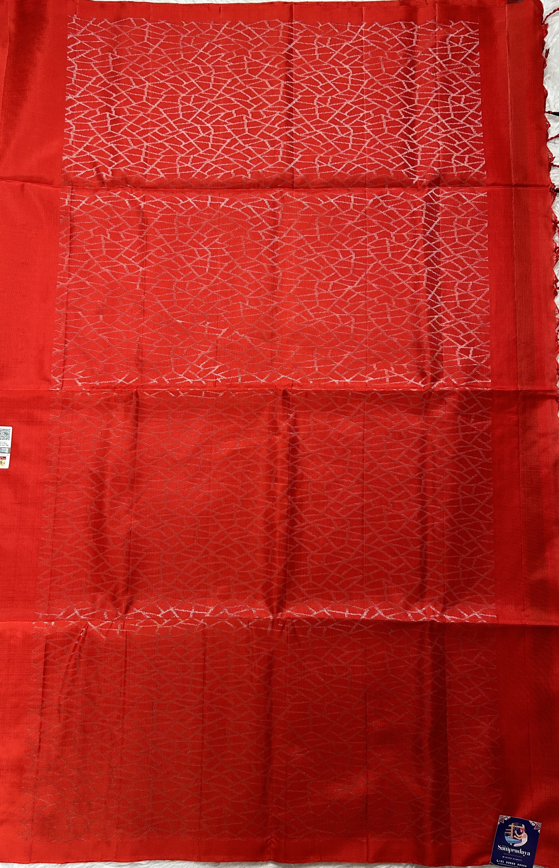 Kanjivaram Festive Soft Silk Saree Red colored complemented with a borderless Saree. - Sampradaya Designer Studio