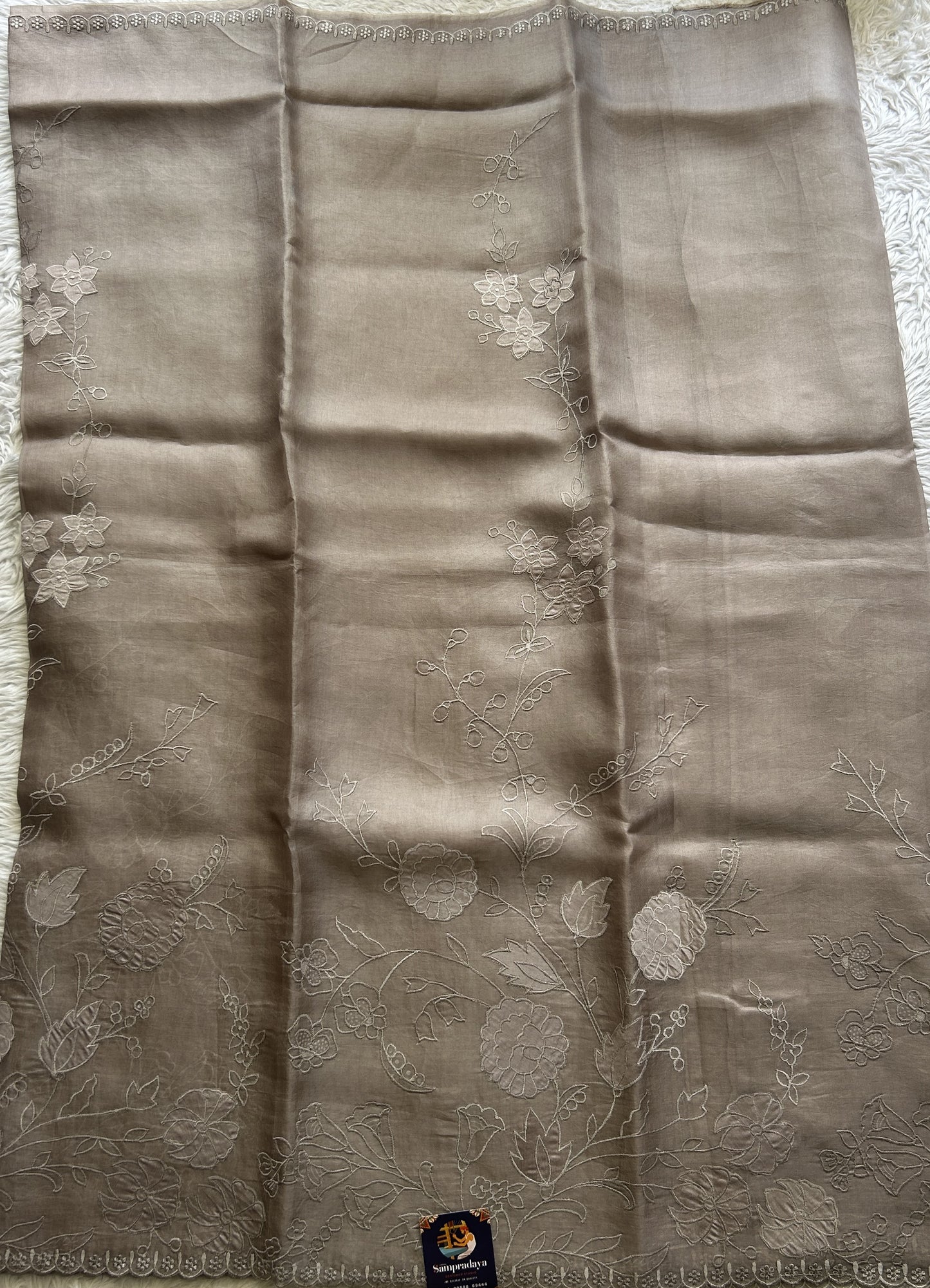 Banarasi Kora Silk Saree Light Gray Colored Complemented with a Scallop Border. - Sampradaya Designer Studio