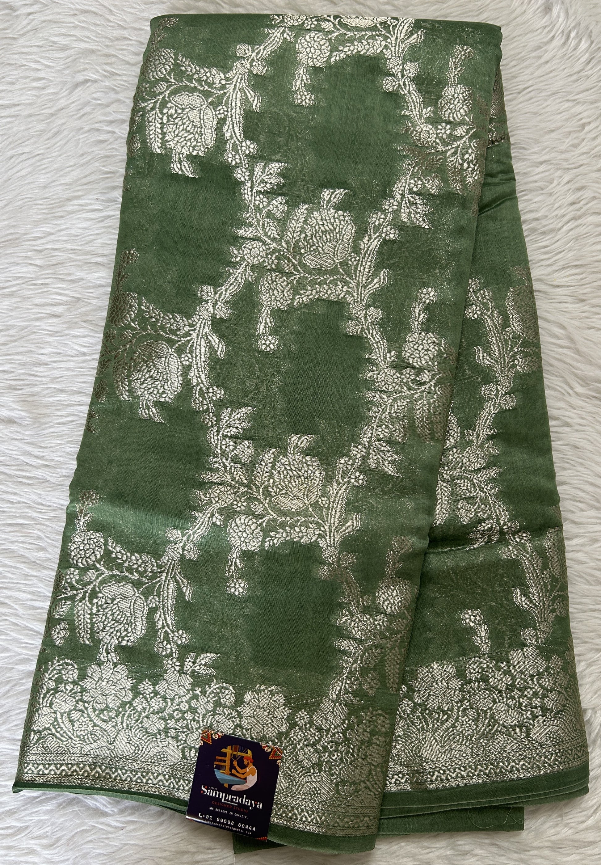 Maheshwari Chanderi Cotton Saree Green Colored Complemented with a Zari Border. - Sampradaya Designer Studio