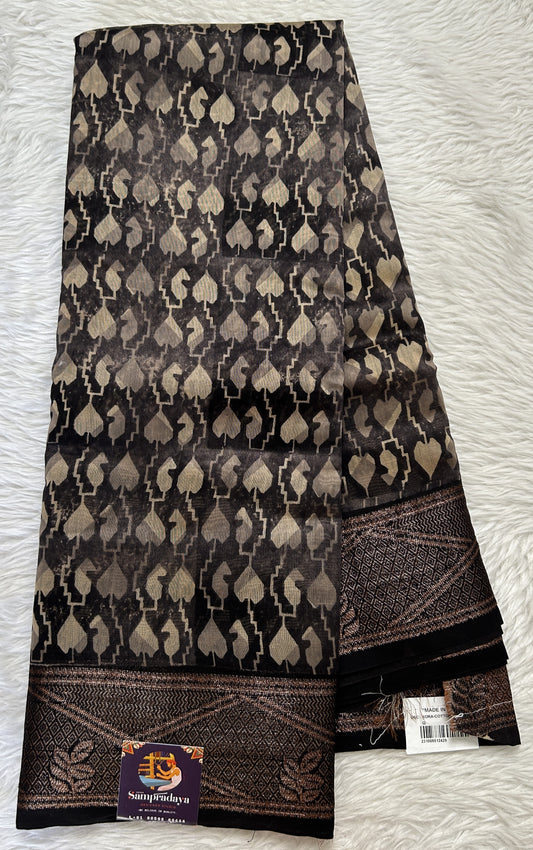 Maheshwari Chanderi Cotton Saree Black Colored Complemented with a Zari Border. - Sampradaya Designer Studio