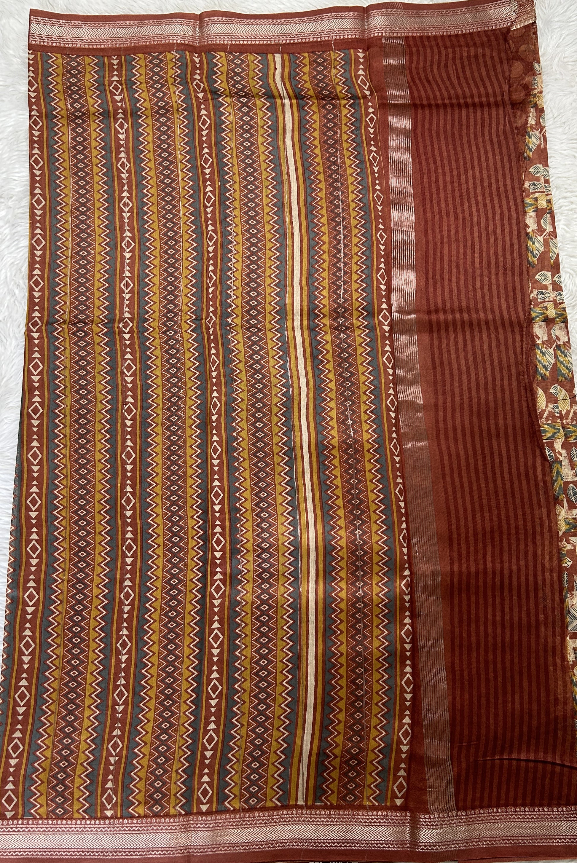 Maheshwari Chanderi Cotton Saree Copper Red Colored Complemented with a Zari Border. - Sampradaya Designer Studio