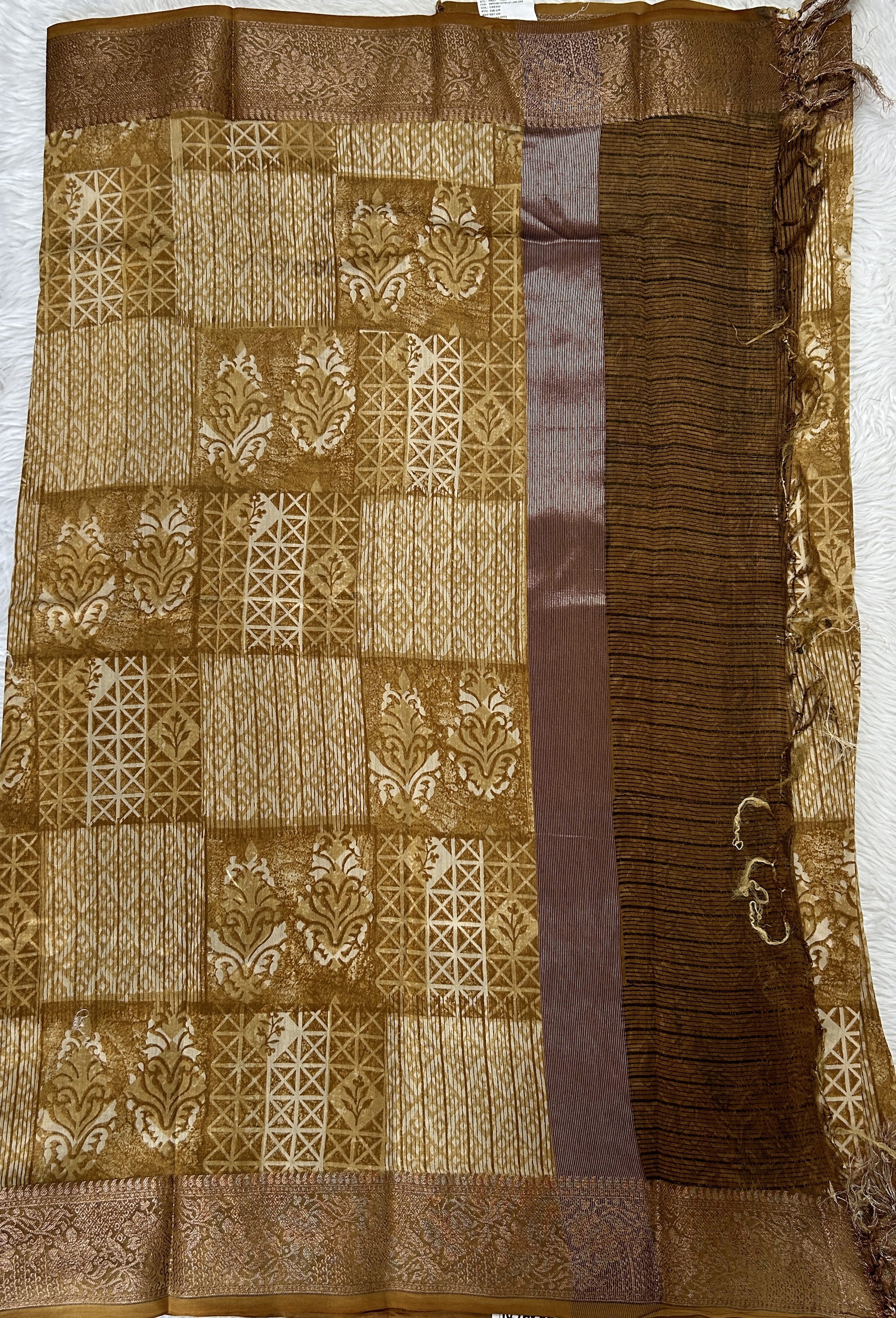 Maheshwari Chanderi Cotton Saree Light Olive Green Colored Complemented with a Zari Border. - Sampradaya Designer Studio