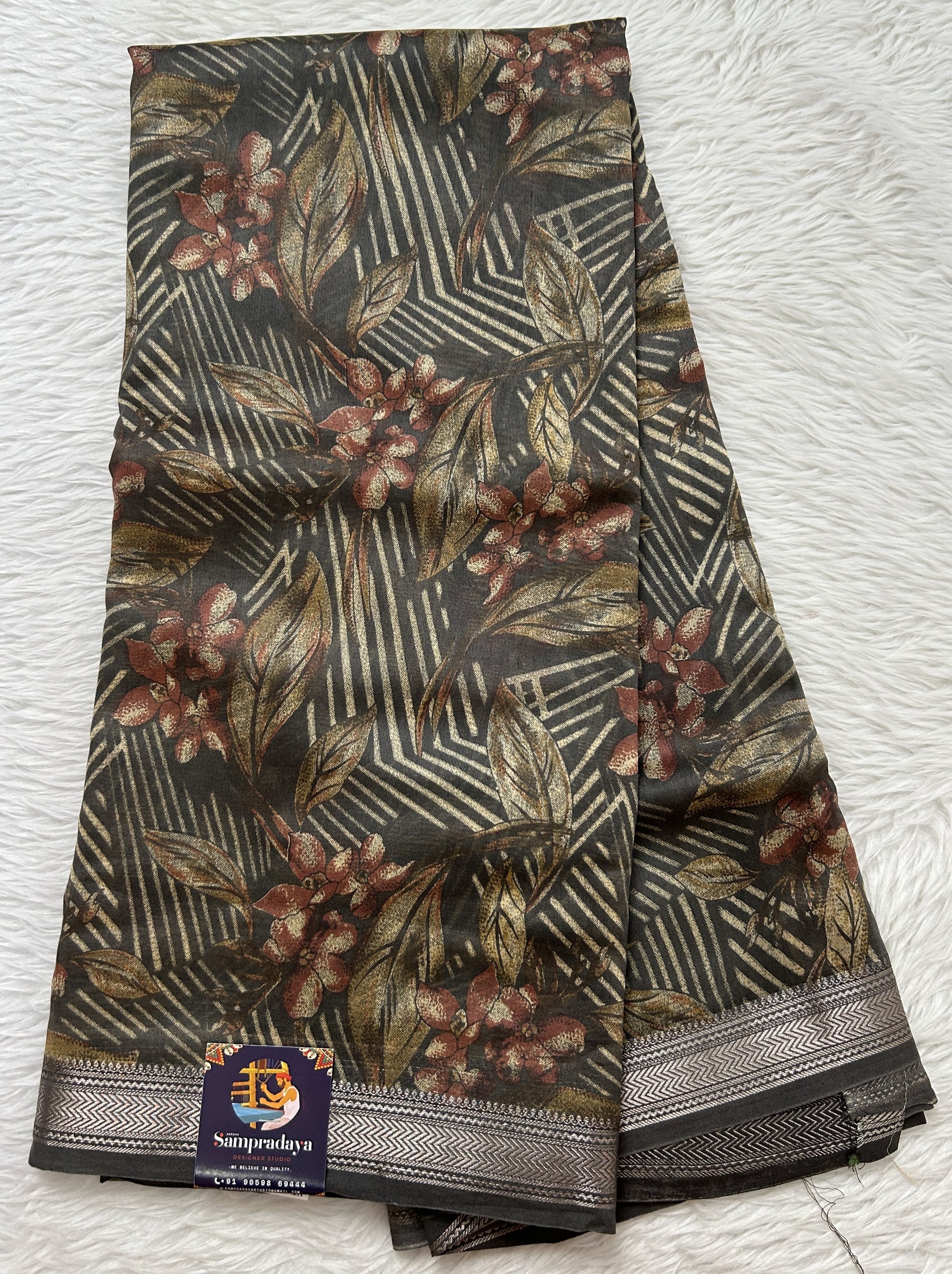 Maheshwari Chanderi Cotton Saree Gray Colored Complemented with a Zari Border. - Sampradaya Designer Studio