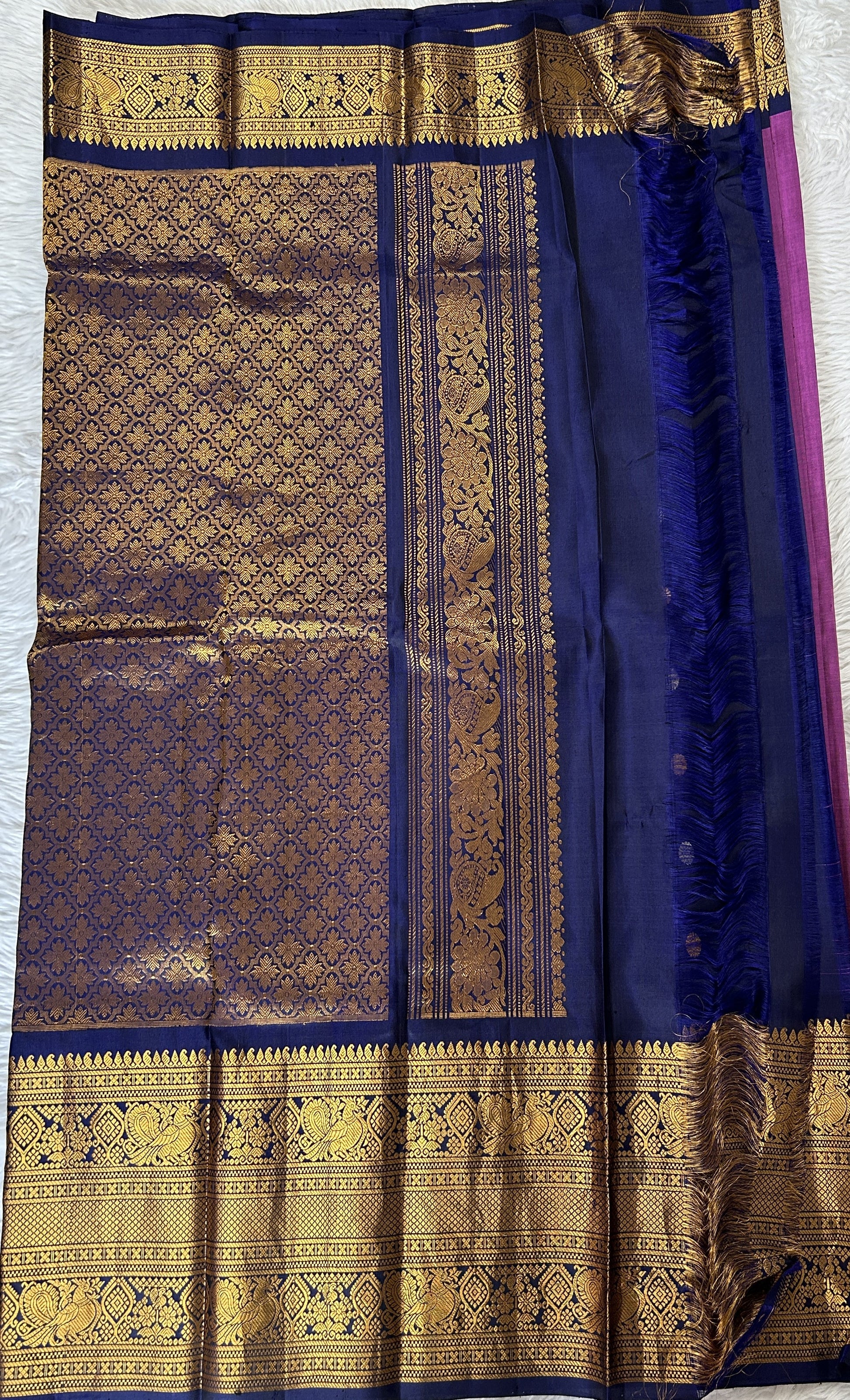 Gadwal Silk Saree Magenta Colored Complemented With a Navy Blue Color Kanchi Border - Sampradaya Designer Studio