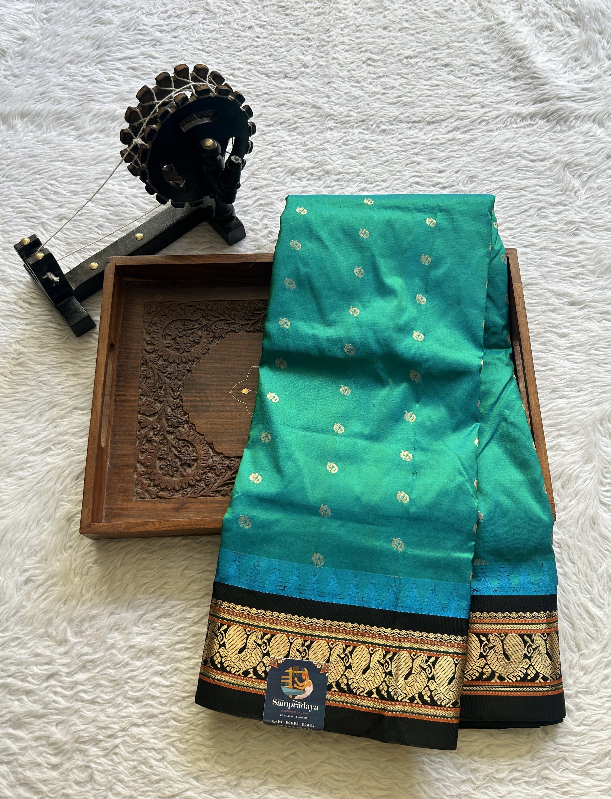 Narayanpet Silk Saree Rama Green Colored Complemented with a Zari Border. - Sampradaya Designer Studio