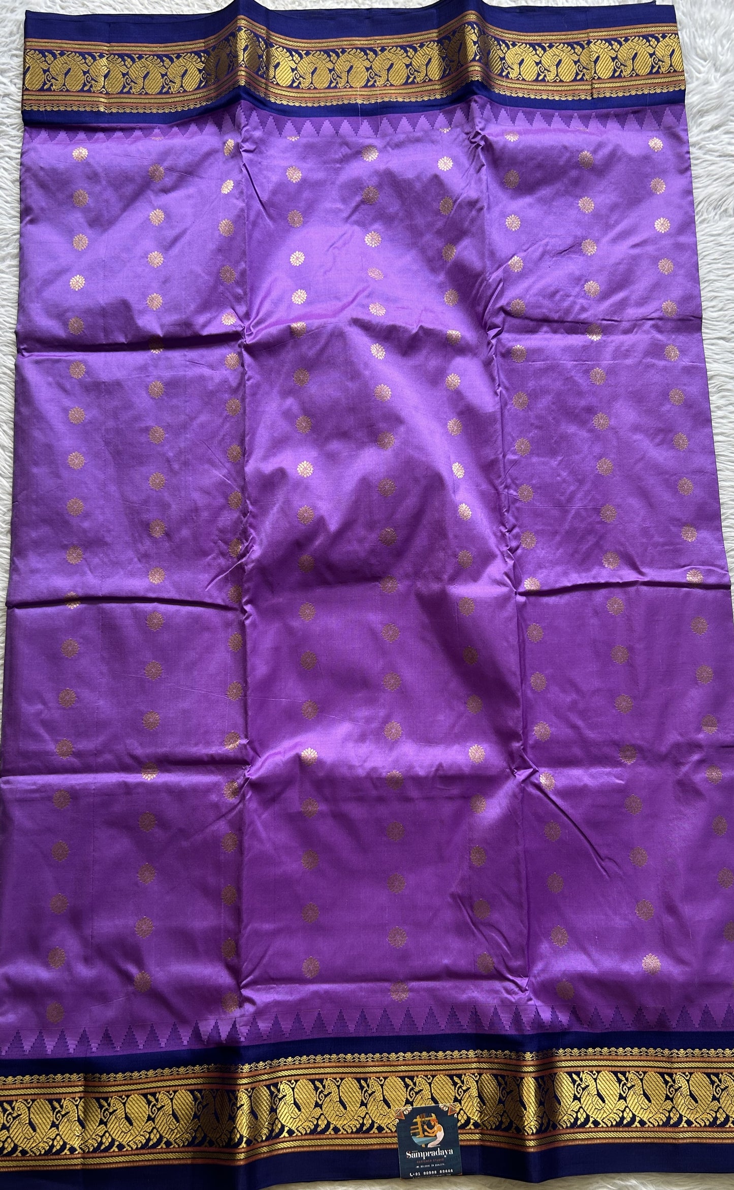 Narayanpet Silk Saree Lavender Colored Complemented with a Zari Border. - Sampradaya Designer Studio