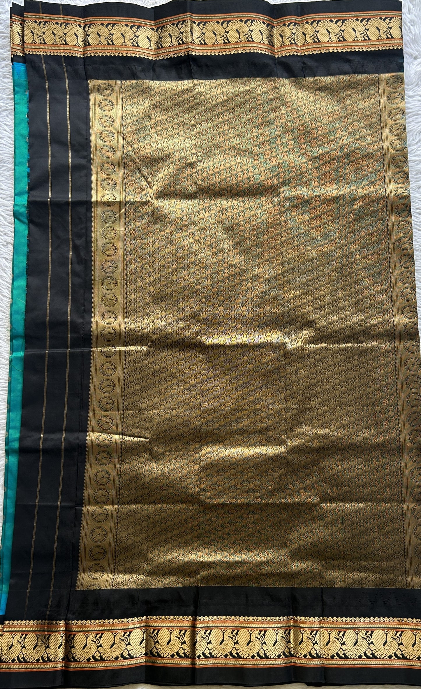 Narayanpet Silk Saree Rama Green Colored Complemented with a Zari Border. - Sampradaya Designer Studio