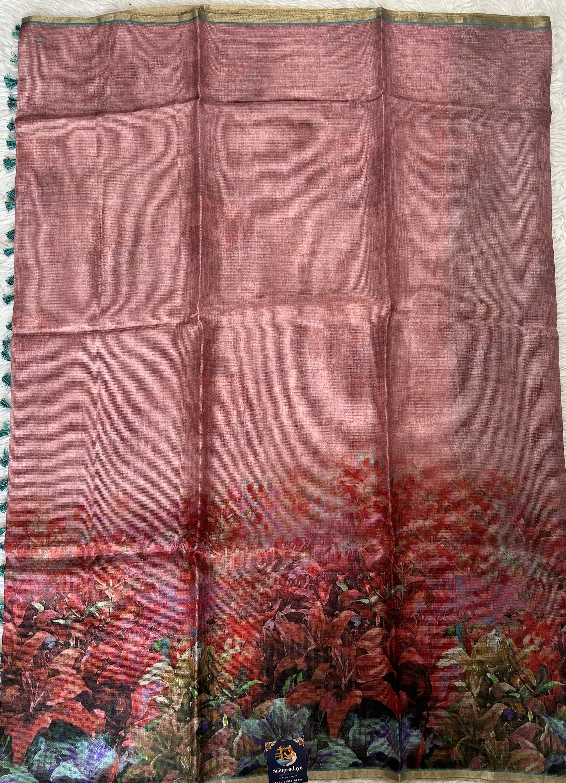 Silk kota Saree Pink colored Complemented with a Borderless Saree. - Sampradaya Designer Studio