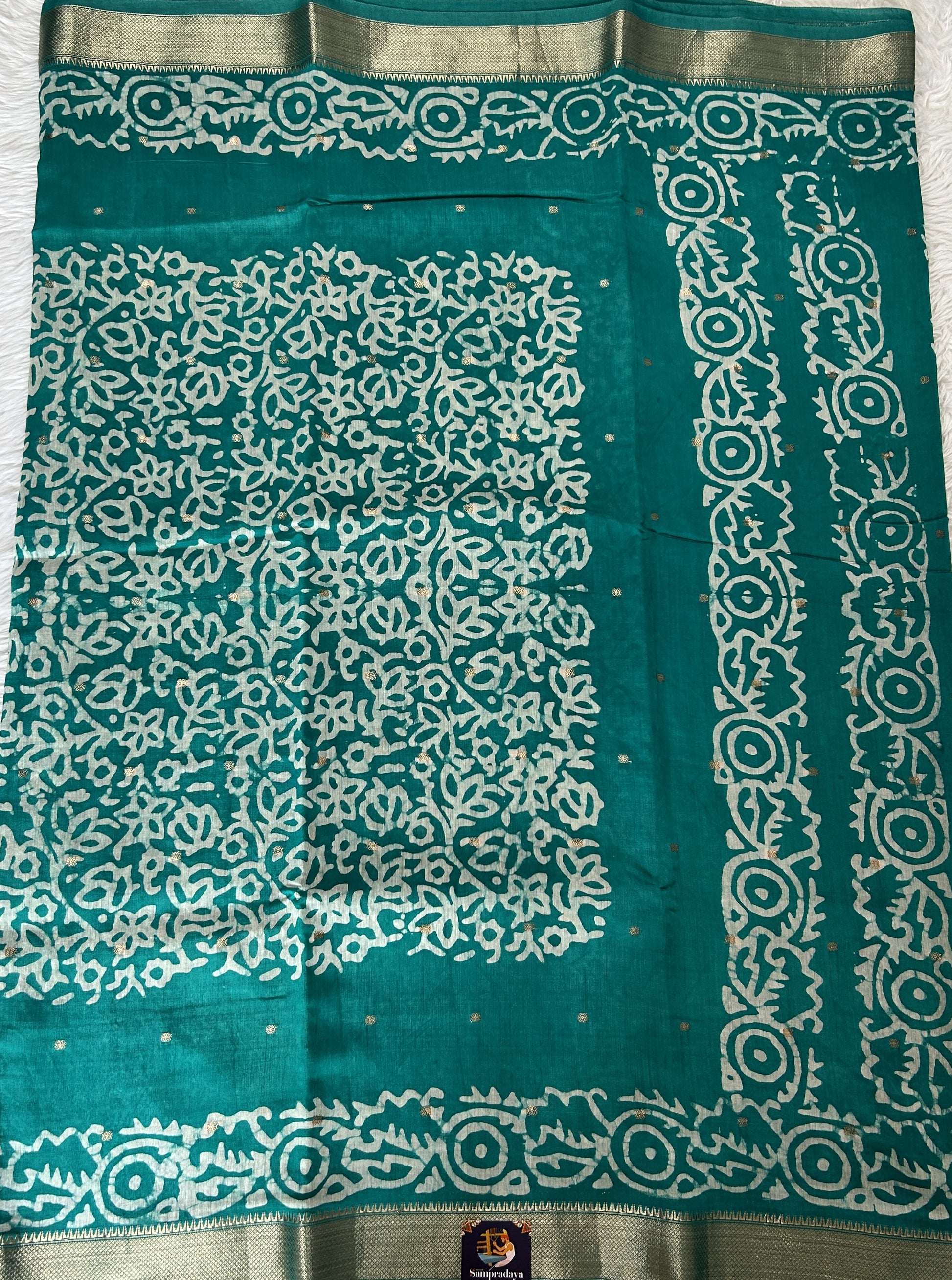 Banarasi Cotton Saree Rama Green Colored Complemented with a Zari Border. (Copy) - Sampradaya Designer Studio