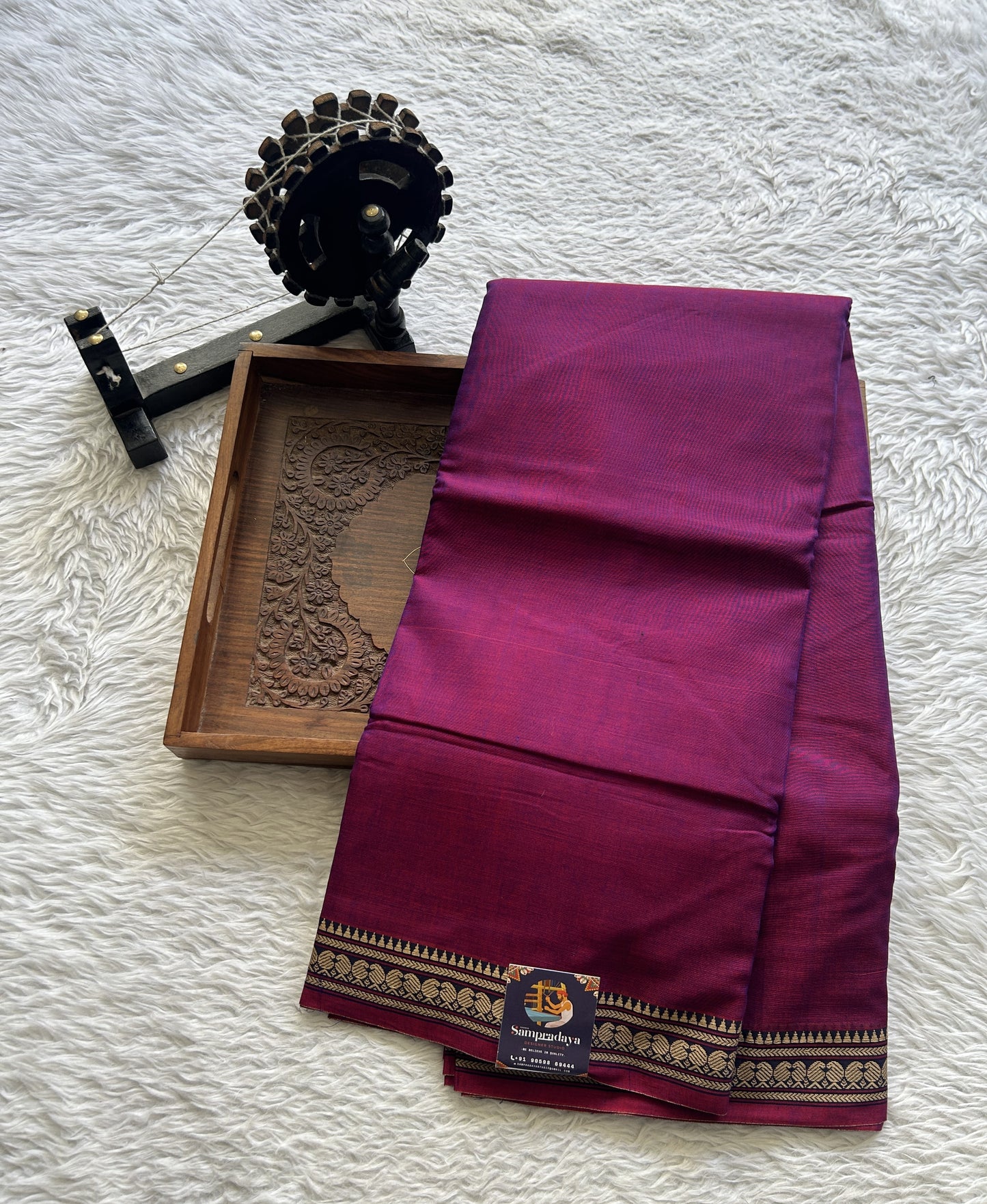 Narayanpet Cotton Saree Dark Purple Colored Complemented with a Thread Border.