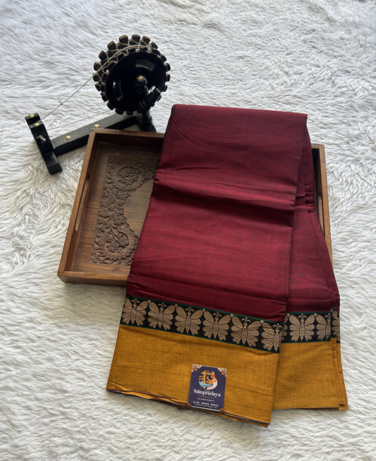 Narayanpet Cotton Saree Maroon Colored Complemented with a Thread Border.