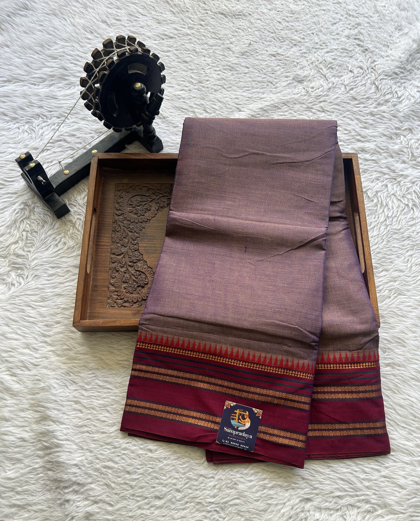 Narayanpet Cotton Saree Dark Lavender Colored Complemented with a Pink Gap Border.