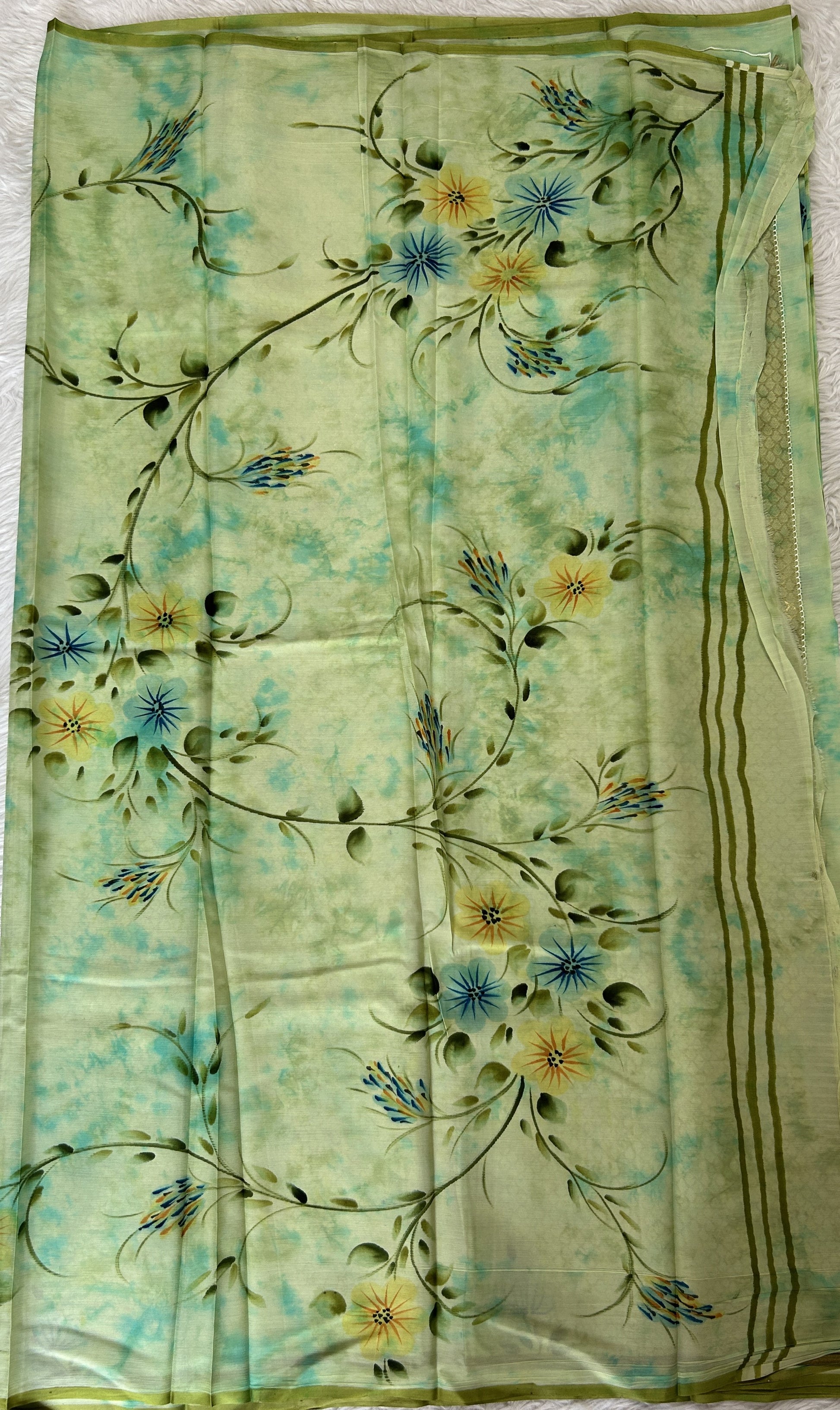 Mysore Crepe Silk Saree Light Green Colored Complemented with a Borderless. - Sampradaya Designer Studio