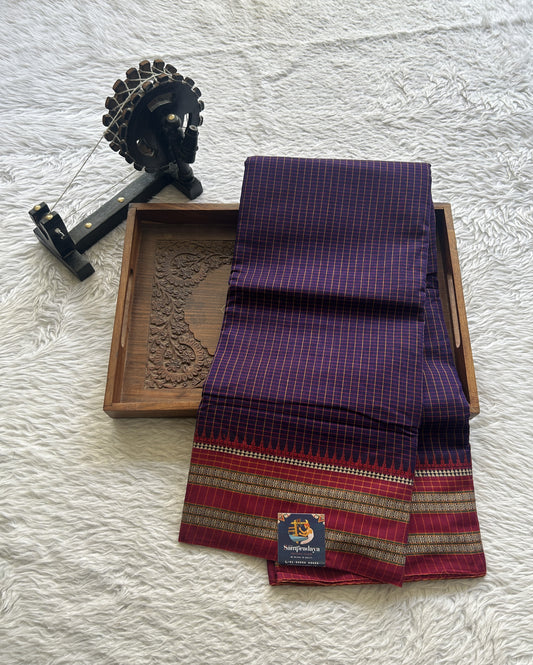 Narayanpet Cotton Checks Saree Violet Colored Complemented with a Pink Thread Border.