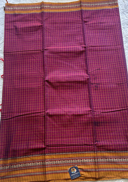 Narayanpet Cotton Checks Saree Magenta Pink Colored Complemented with a Thread Border.