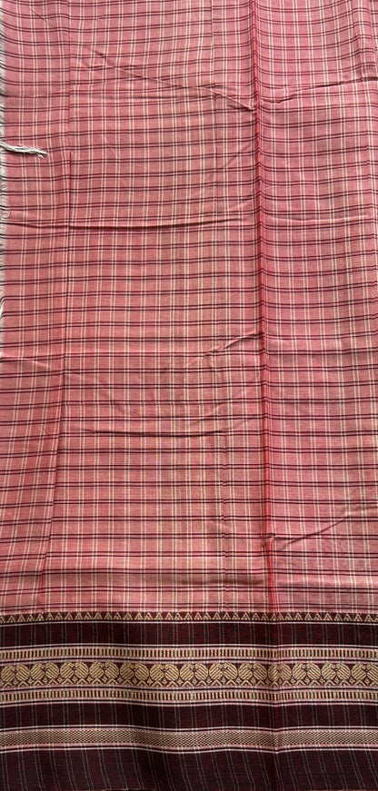 Narayanpet Cotton Checks Saree Light Pink Colored Complemented with a Maroon Thread Border.