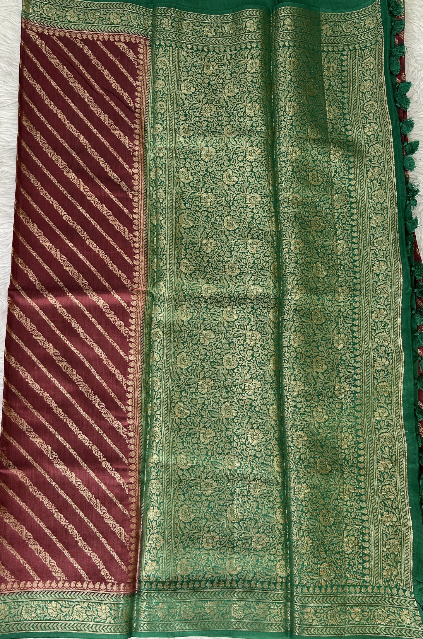 Banarasi Chiniya Silk Saree Magenta Colored Complemented with a Green Zari Border. - Sampradaya Designer Studio