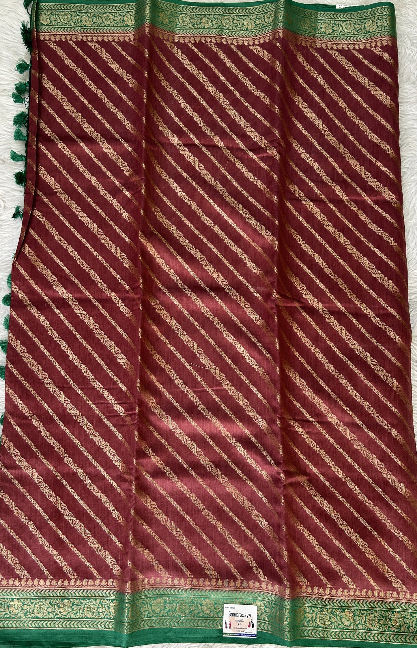 Banarasi Chiniya Silk Saree Magenta Colored Complemented with a Green Zari Border. - Sampradaya Designer Studio