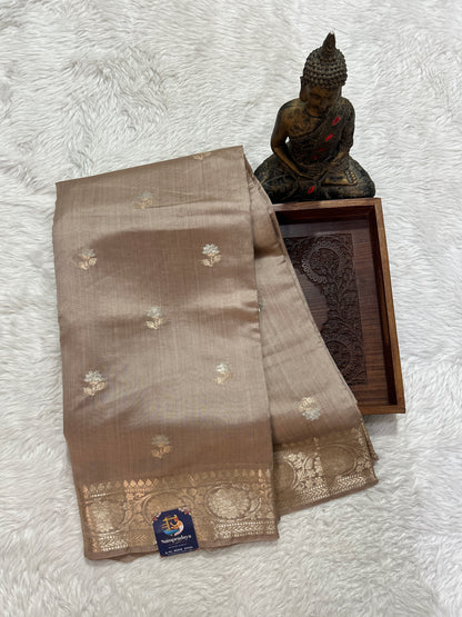 Banarasi Chiniya Silk Saree Beige Colored Complemented with a Zari Border. - Sampradaya Designer Studio