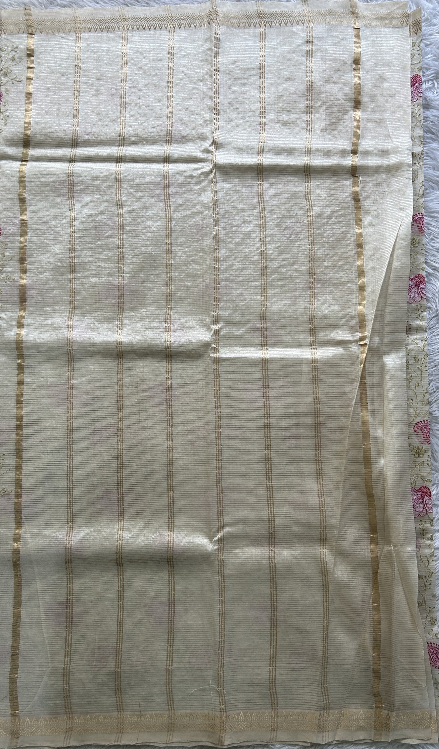 Mangalagiri Chikankari Saree Cream colored complemented with a Mangalagiri Border. - Sampradaya Designer Studio