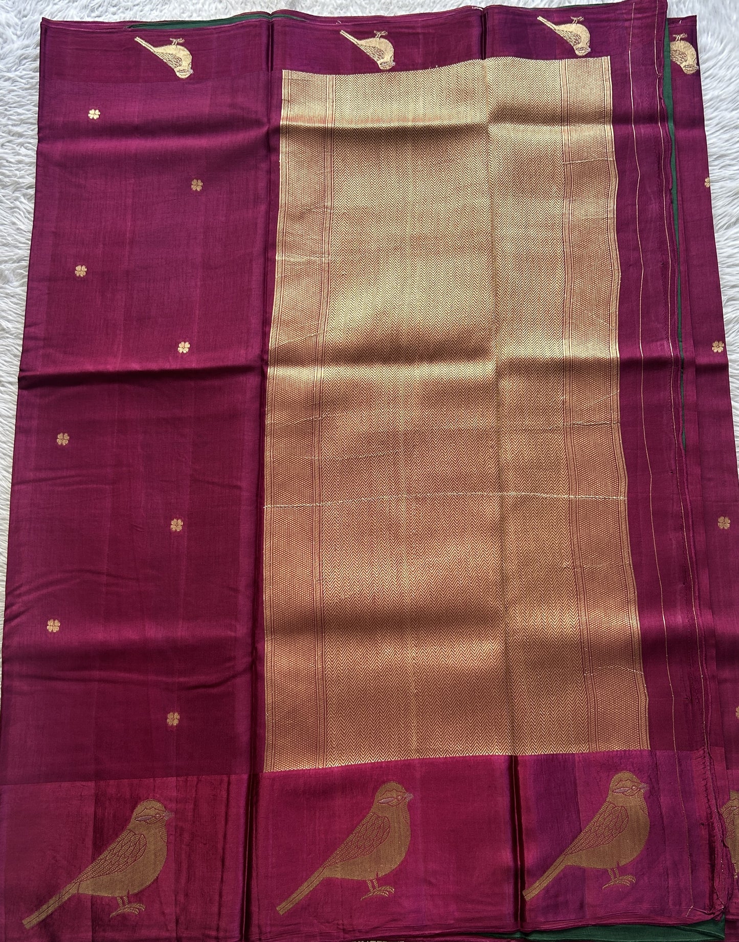 Mona Silk Saree Purple Colored Complemented with a Mashrur Border.