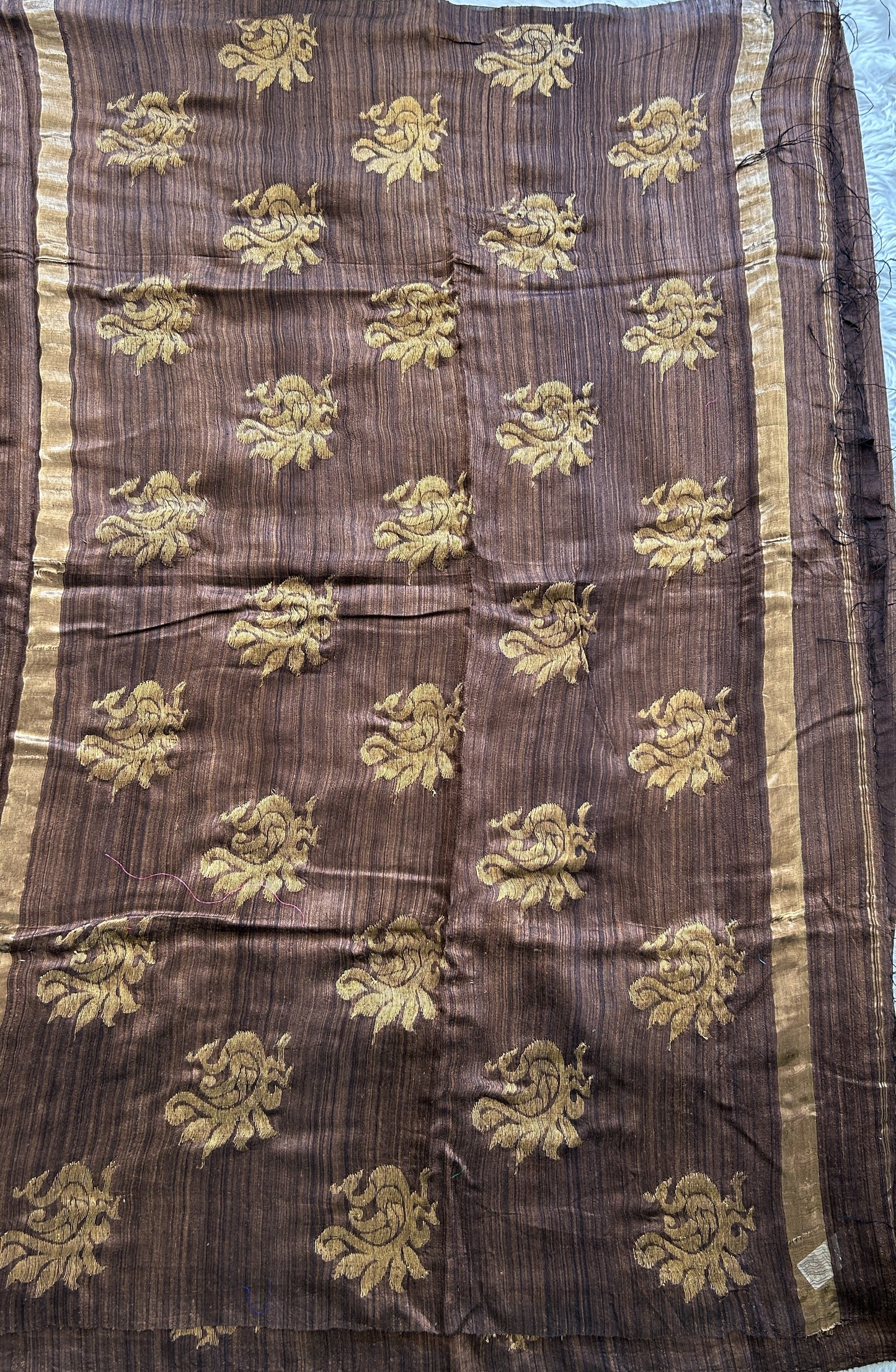 Pure Matka and Muslin Saree Brown Colored Complemented with a Borderless. - Sampradaya Designer Studio