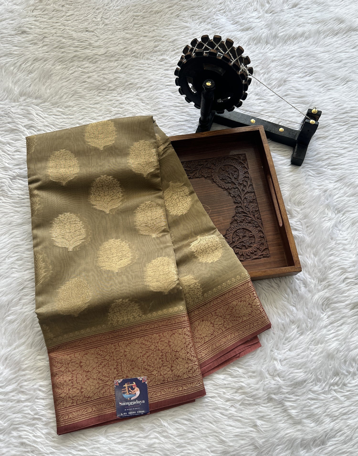 Maheshwari Chanderi Cotton Saree Dark Beige Colored Complemented with a Pink Color Zari Border. - Sampradaya Designer Studio